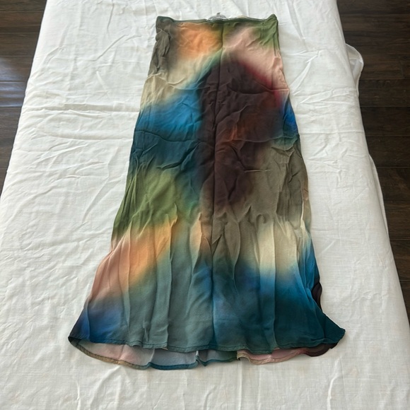 Reformation skirt - Picture 1 of 3